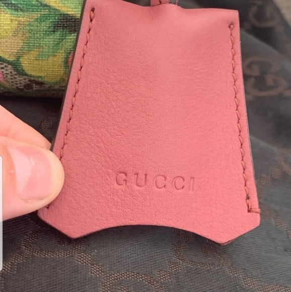 🔥🔥SOLD🔥Gucci Blooms Monogram Small Padlock Bag - Picture 3 of 7